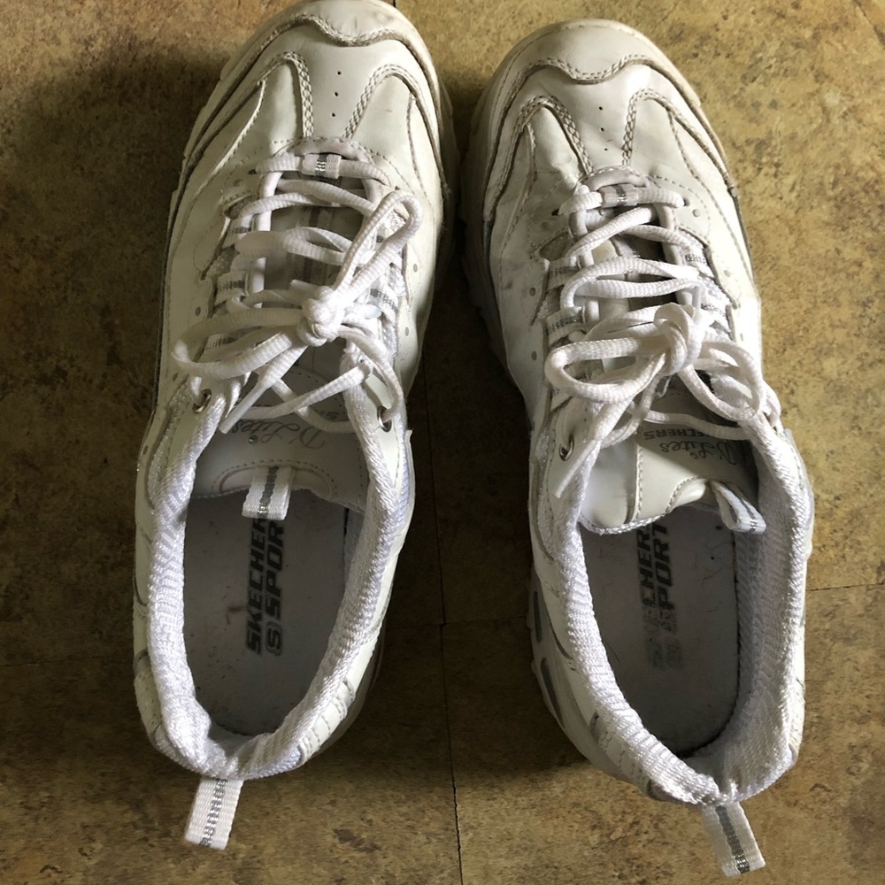 Chunky White Skechers Sneaker